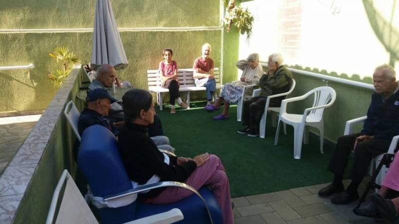 Hospedagem de Idoso com Fisioterapeuta em Jaraguá - Hospedagem Coletiva para Idoso
